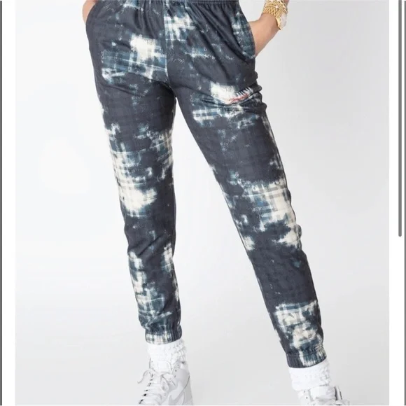 Adam Selman Sport Sweatsuit - Picture 9 of 10